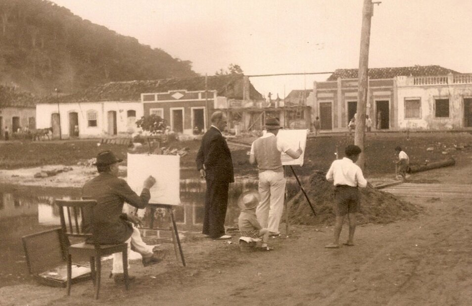 João Turin pintando Guaratuba - Ano desconhecido