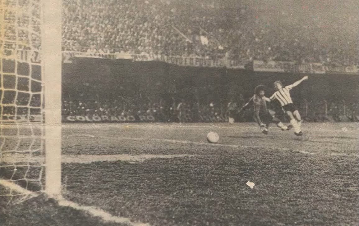 Coritiba 1 x 0 Corinthians - novembro de 1976