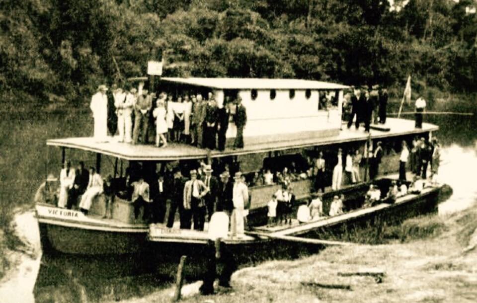 Barcos a vapor no Rio Iguaçu - Década de 1910