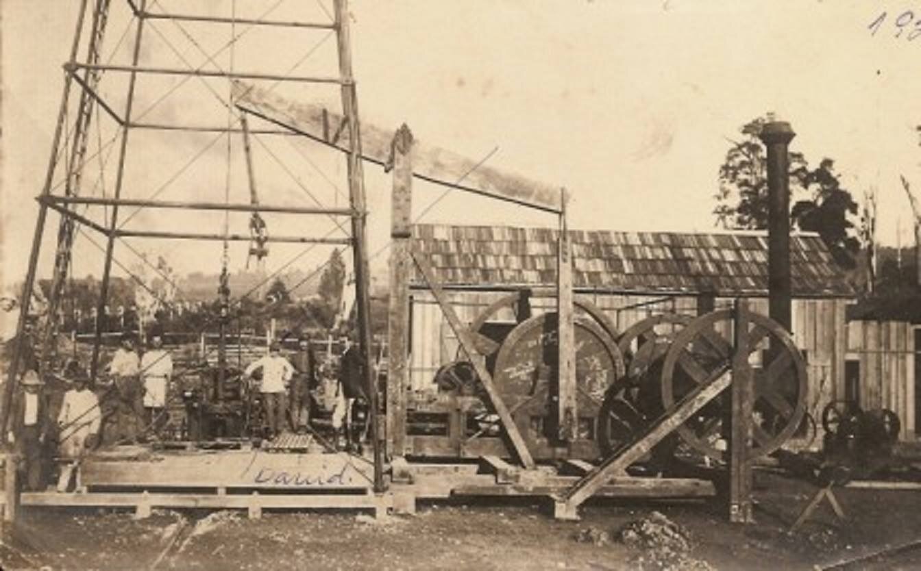 Poço de prospecção de petróleo, em Irati - Década de 1910