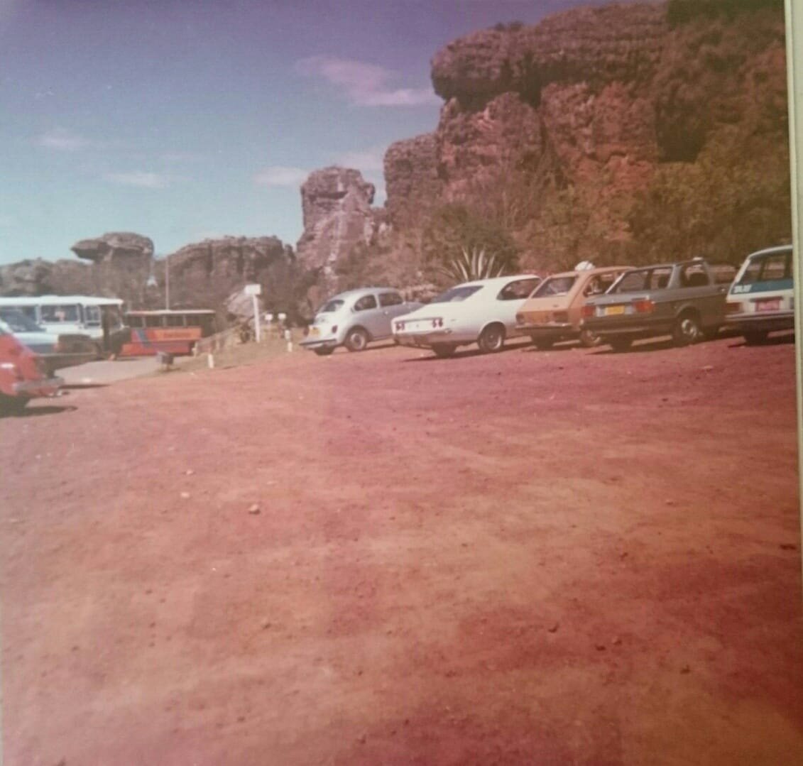Estacionamento do Parque Vila Velha, em Ponta Grossa - Década de 1980