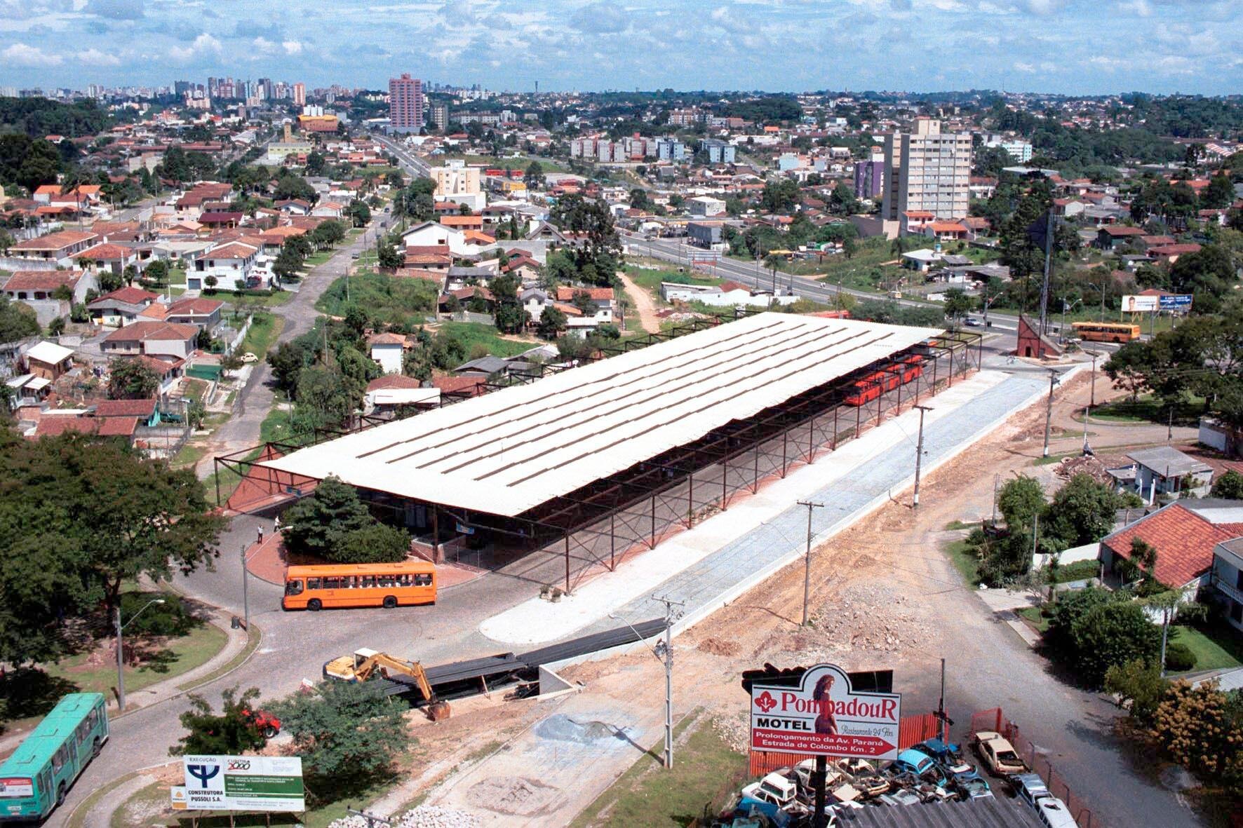 Terminal do Santa Cândida - 2000