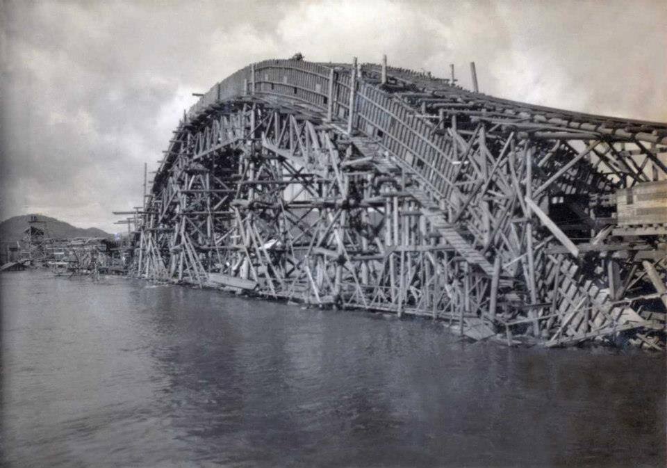 Construção da ponte Manoel Ribas, em União da Vitória - Década de 1940