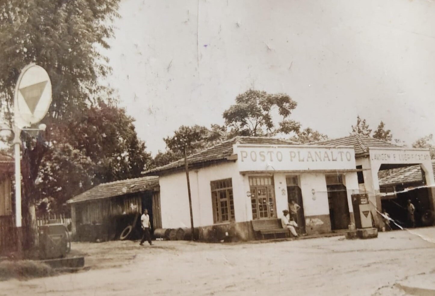 Posto Planalto, em Alto Paraná - Ano desconhecido